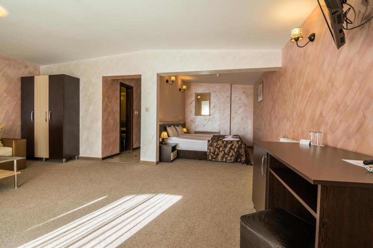 Hotel Royal Borovets Ngoại thất bức ảnh